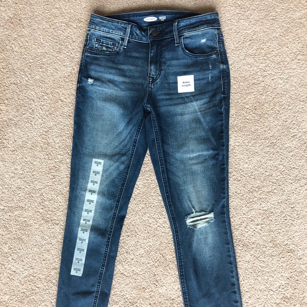 Old Navy Rockstar Super Skinny Ankle Jeans